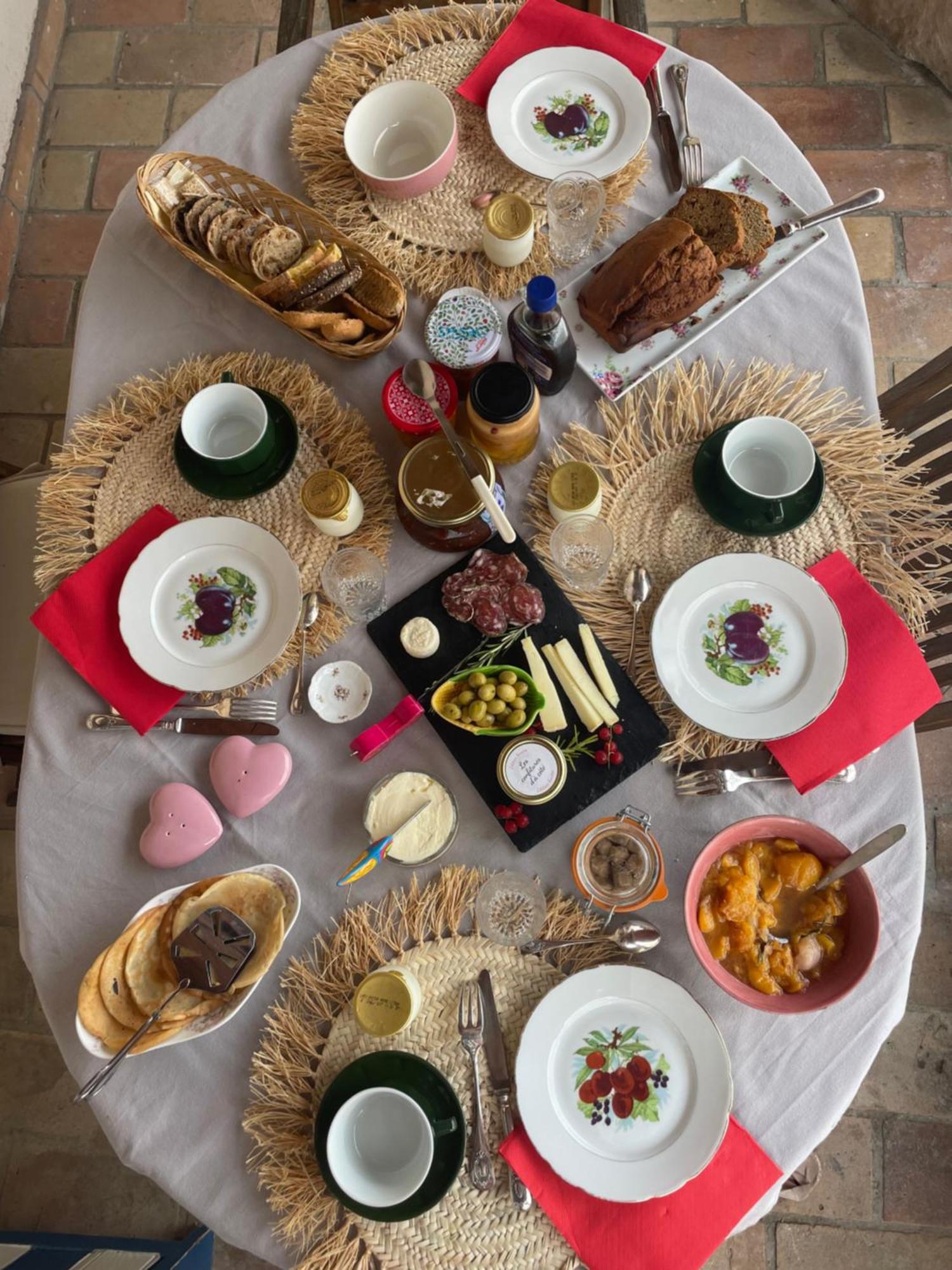 Bed and Breakfast Cocon De Morgon Вилье-Моргон Экстерьер фото
